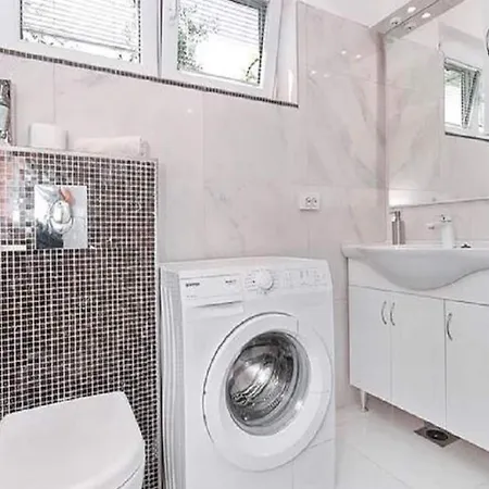 In With Private Pool Dom wakacyjny *