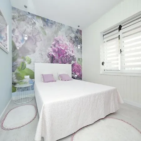 In With Private Pool Dom wakacyjny Zadar