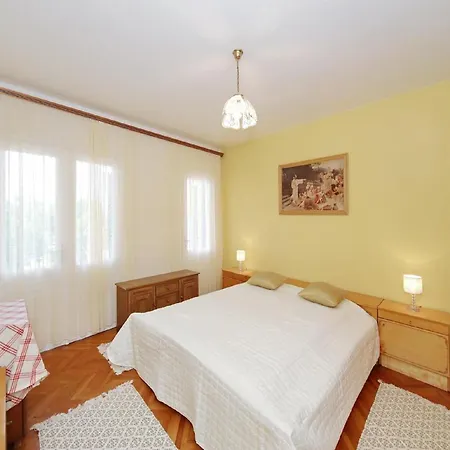 Сasa de vacaciones In With Private Pool