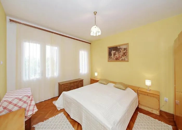 בית נופש In With Private Pool