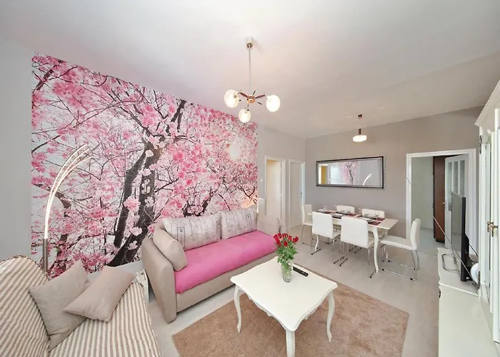 בית נופש In With Private Pool